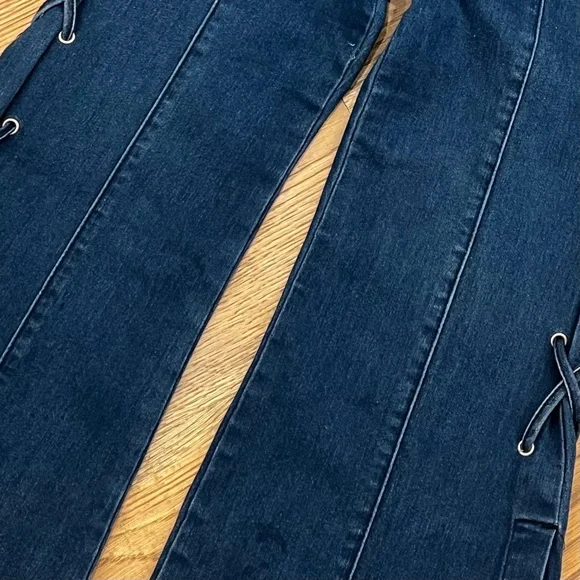 EUC X·Tied Up·X [Flying Tomato] High-Rise Boho Wide Leg Flare Blue Jeans | Small - Picture 6 of 11